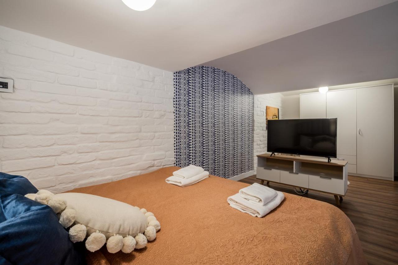 Colorful Designer Home In The Heart Of Budapest Luaran gambar